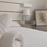 Sotto Casa C'e Mentre Dentro Abita Bukowski *