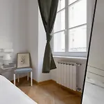 Apartamento Sotto Casa C'e Mentre Dentro Abita Bukowski