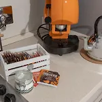 Sotto Casa C'e Mentre Dentro Abita Bukowski 公寓 的里雅斯特