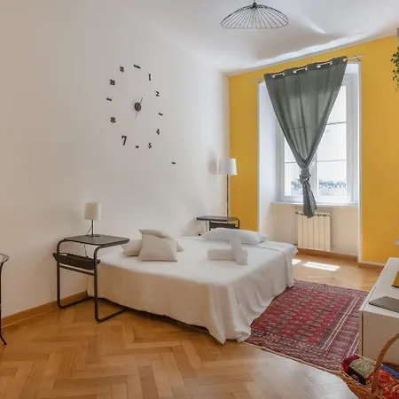 Apartment Charme Bukowski, A Centro Con Parcheggio
