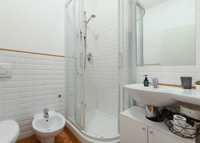 Apartamento Charme Bukowski, A Centro Con Parcheggio Trieste